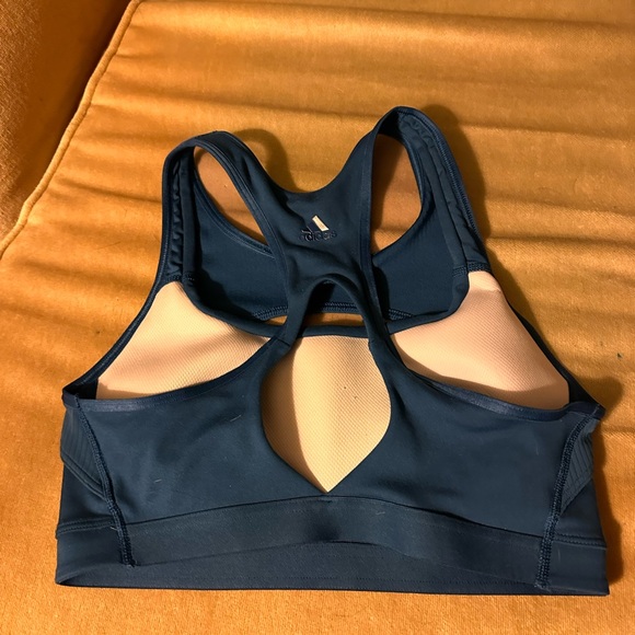 ADIDAS COREFLOW STUDIO MEDIUM-SUPPORT YOGA WIND BRA - SZ SMALL - NWOT - Picture 3 of 4